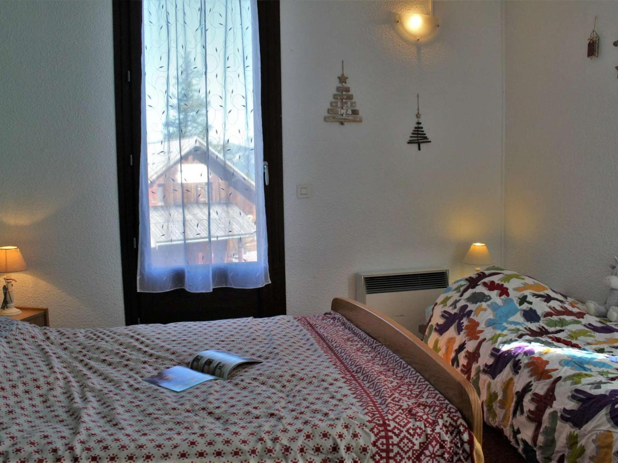Cosy A 1850 : 2 Pieces, Coin Montagne, 6 Couchages, Aux Pieds, Terrasse Sud - Fr-1-330-125 Risoul